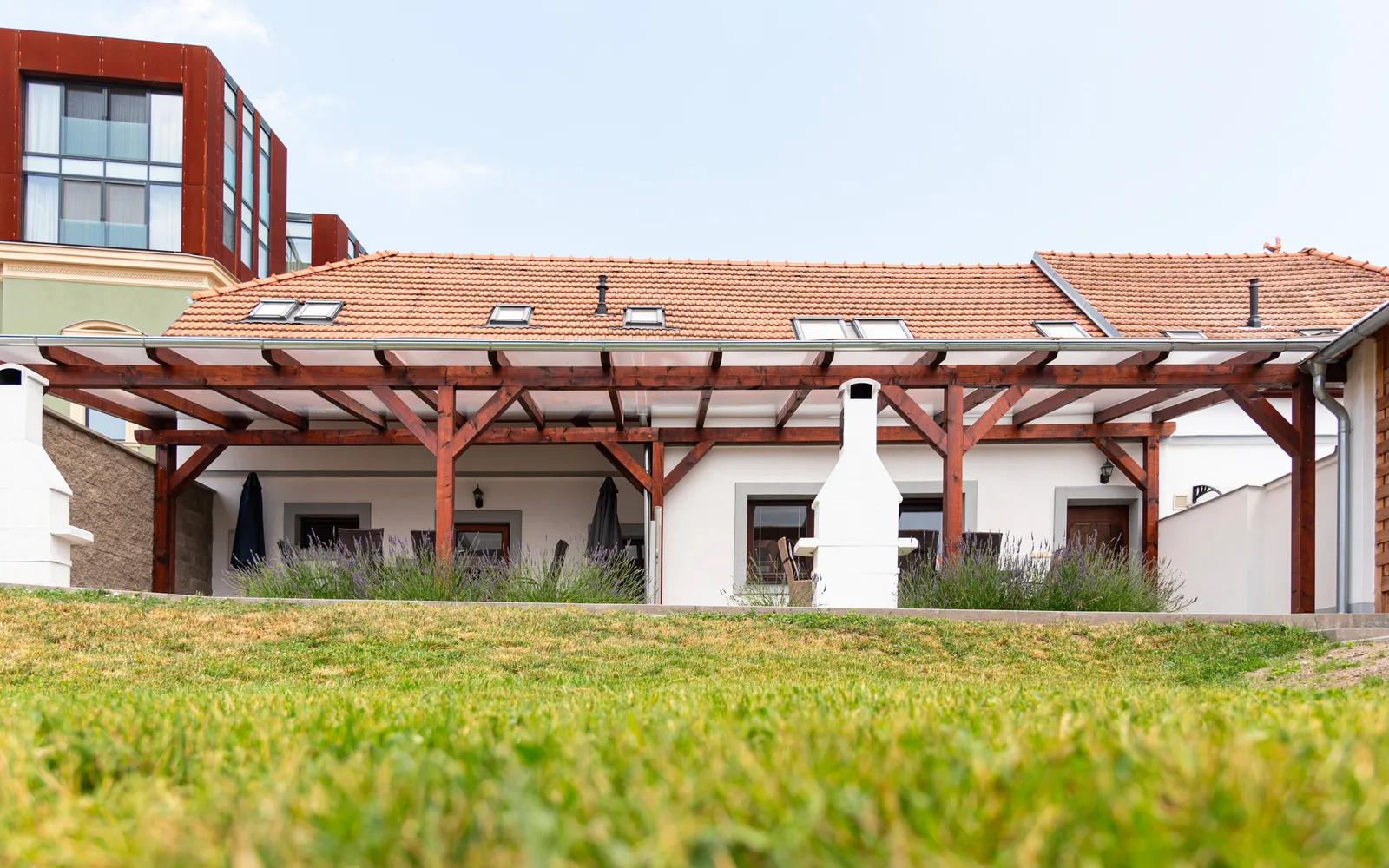 Saeli Apartments
